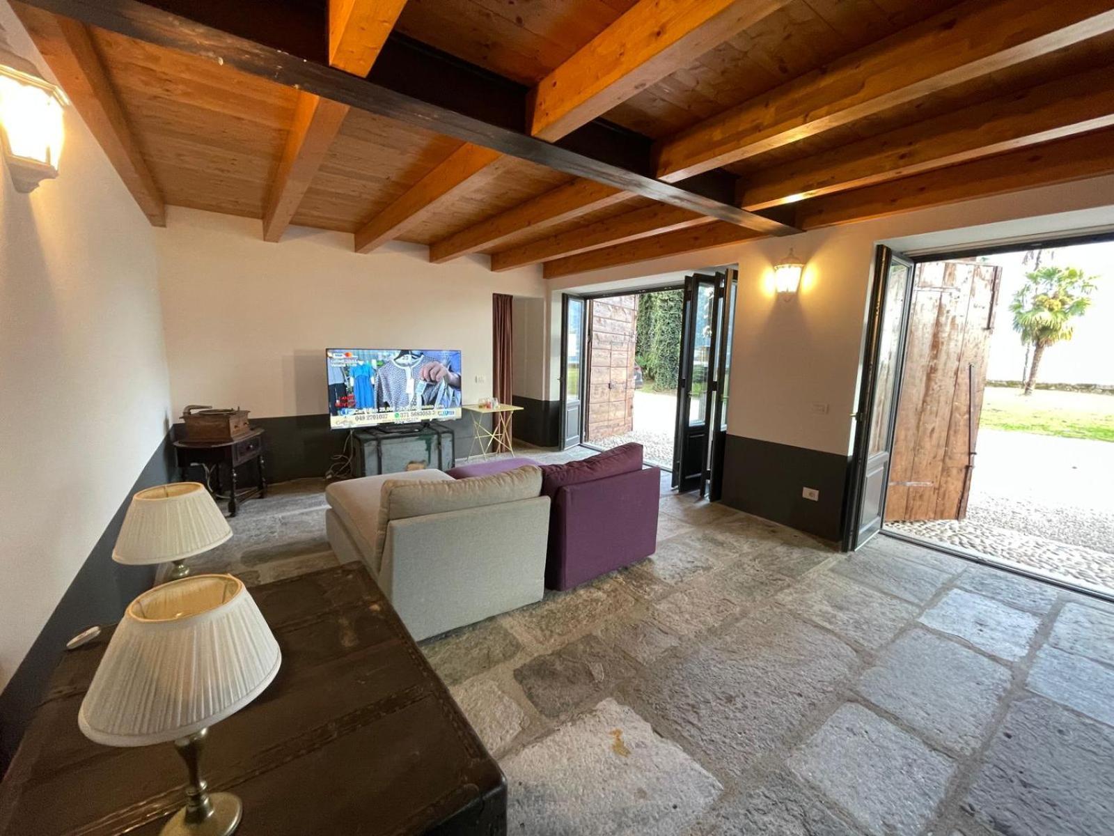 Beach Villa Fiorina Ghiffa Extérieur photo